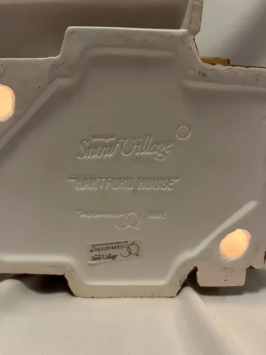 Department 56 Snow Village – Hartford House – Lighted Building – Original Box - Picture 10 of 15